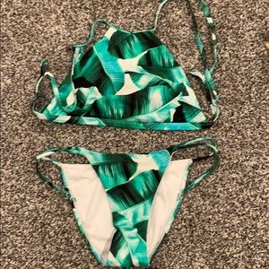 Bikini green leaf